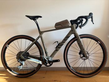 Używany Canyon Grizl CF SL 8 1by 2024 2024 Road & Gravel