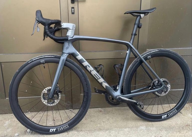 Used Trek Émonda SL 6 Disc 2022 2022 Road & Gravel, Light Gray — image 5 of 8