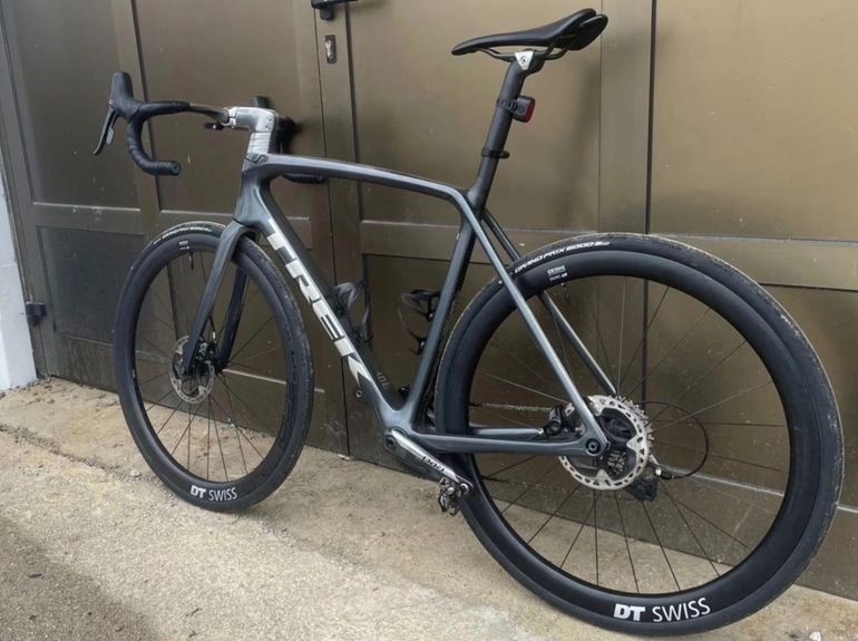 Used Trek Émonda SL 6 Disc 2022 2022 Road & Gravel, Light Gray — image 1 of 8
