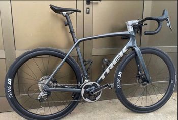 Used Trek Émonda SL 6 Disc 2022 2022 Road & Gravel, Light Gray — image 2 of 8