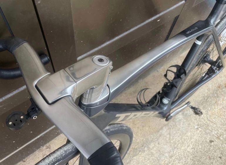 Used Trek Émonda SL 6 Disc 2022 2022 Road & Gravel, Light Gray — image 4 of 8