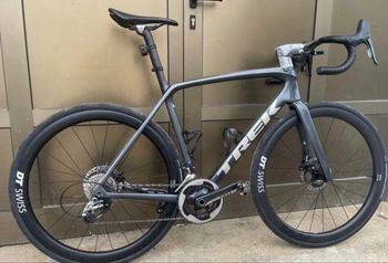 Used Trek Émonda SL 6 Disc 2022 2022 Road & Gravel, Light Gray — image 8 of 8