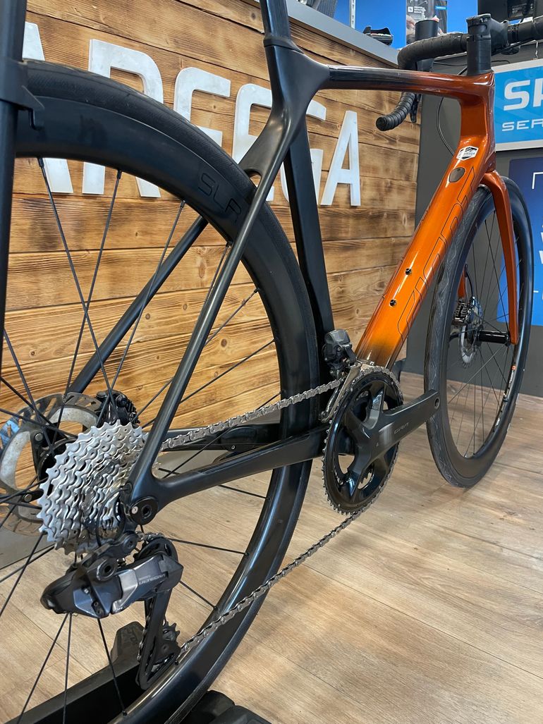 Używany Giant TCR Advanced Pro Disc 0 Di2 2024 2024 Road & Gravel — zdjęcie 2 z 5