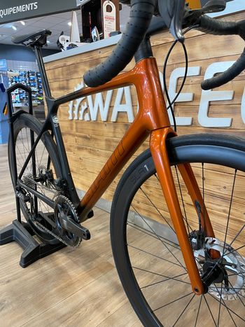 Używany Giant TCR Advanced Pro Disc 0 Di2 2024 2024 Road & Gravel — zdjęcie 4 z 5