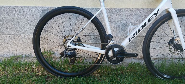 Used Ridley Fenix SLiC - Shimano Ultegra DI2 2x12sp 2023 2023 Road & Gravel, White — image 2 of 7