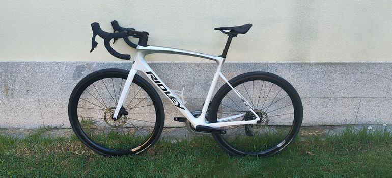 Used Ridley Fenix SLiC - Shimano Ultegra DI2 2x12sp 2023 2023 Road & Gravel, White — image 5 of 7