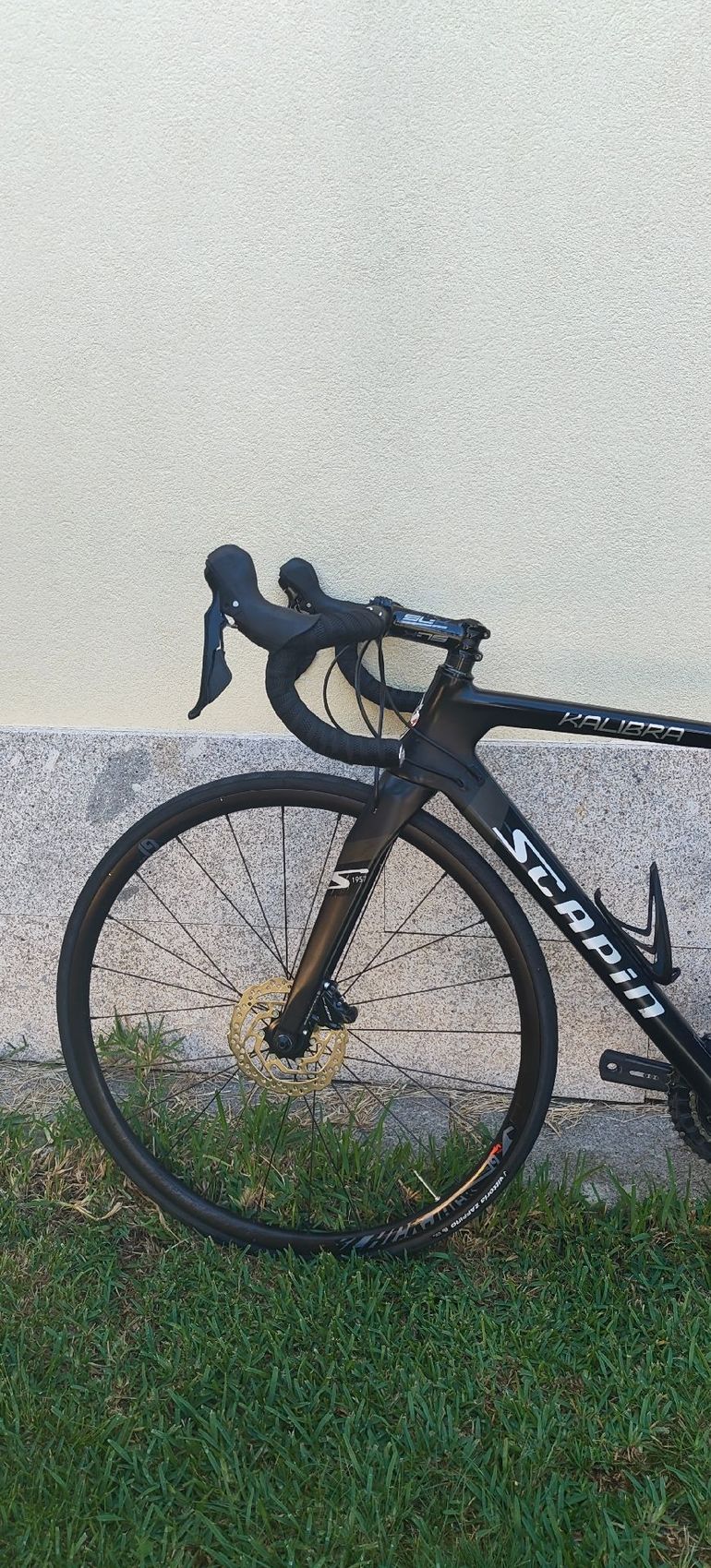 Używany SCAPIN Custom Shimano 105 2022 Road & Gravel — zdjęcie 6 z 7