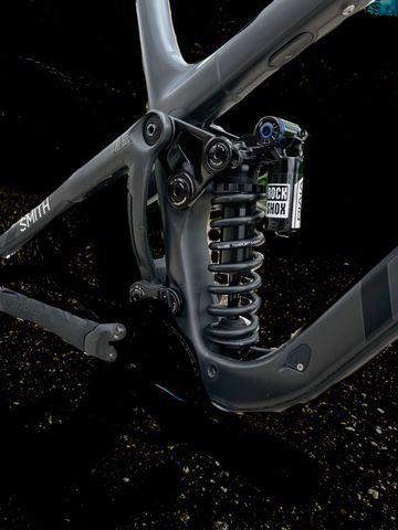 Used Pivot MACH 6 Frame 2025 Frameset 2025 Mountainbike, Black, 27.5 — image 3 of 3