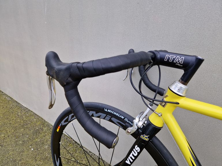 Używany Vitus 992 Ovoid Tubing 1996 Road & Gravel — zdjęcie 29 z 33