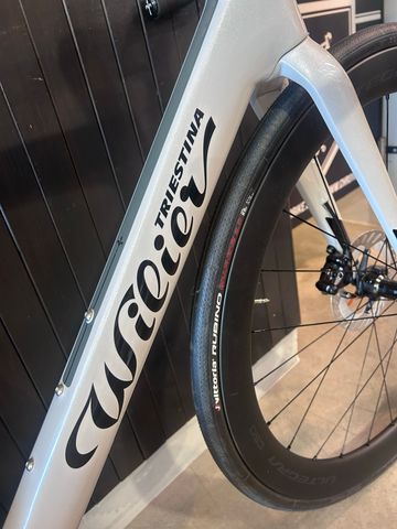 Used Wilier Filante Shimano Ultegra Di2 2026 Road & Gravel, Light Gray — image 6 of 7
