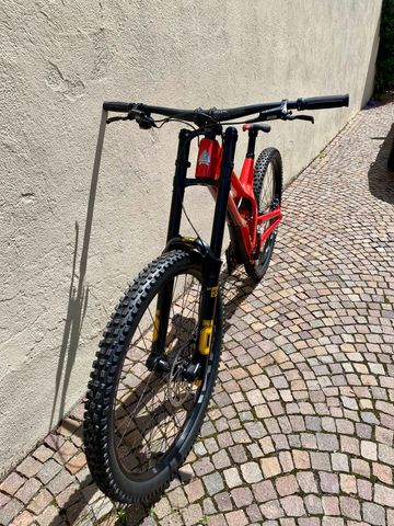 Used Intense M29 PRO 2023 2023 Mountainbike, Red, 29 — image 4 of 4