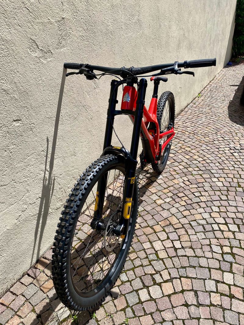 Used Intense M29 PRO 2023 2023 Mountainbike, Red, 29 — image 4 of 4