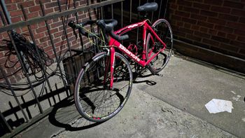 Used Bianchi C-Sport 1 2019 2019 Urban, Red — image 2 of 3