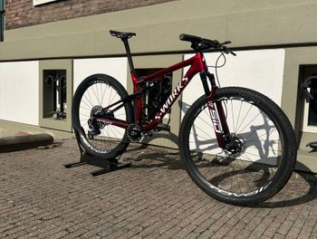 Used Specialized S-Works Epic 2021 2021 Mountainbike, Red, 29 — image 3 of 5
