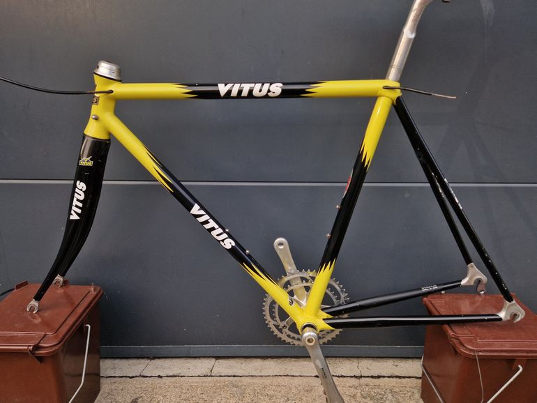 Używany Vitus 992 Ovoid Tubing Frameset 1995 Road & Gravel — zdjęcie 16 z 25
