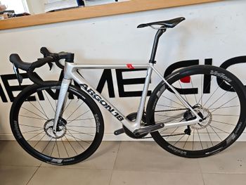Used Argon 18 Gallium CS Disc (INT) Shimano Ultegra 2022 2022 Road & Gravel, Light Gray — image 3 of 4