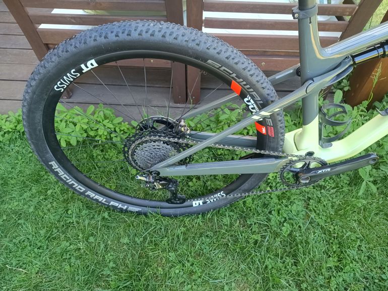 Używany Canyon Lux CFR 2025 Mountainbike — zdjęcie 3 z 5