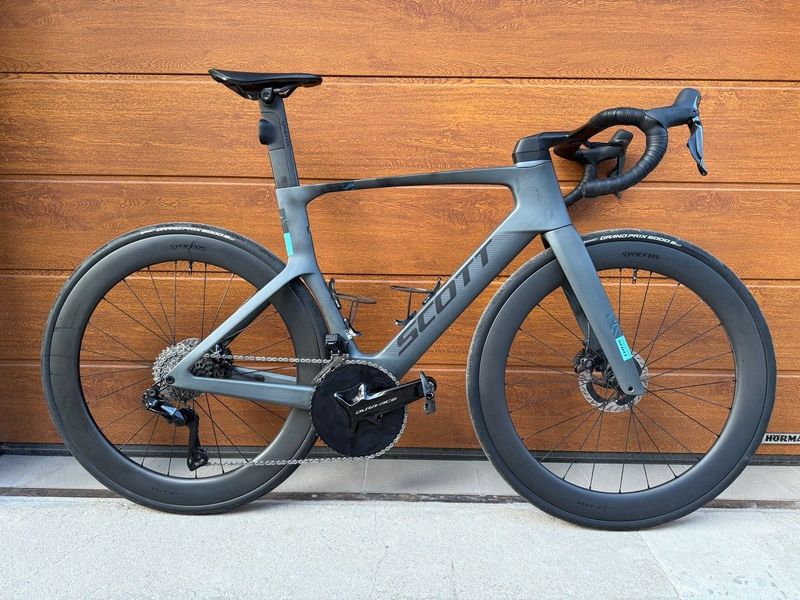 Scott Foil RC Pro 2024 2024 Road & Gravel usato