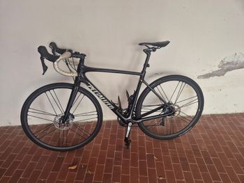 Used Specializzed Custom Shimano Ultegra 2018 Road & Gravel, Black — image 2 of 5