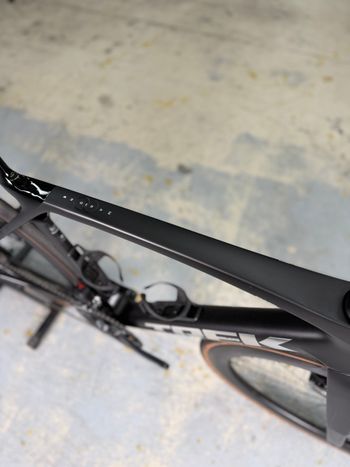Used Trek Madone SL 6 Gen 8 2025 2025 Road & Gravel, Black — image 16 of 24
