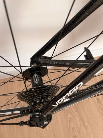 Used Specialized Venge Shimano 105 2016 Road & Gravel, Black — image 4 of 11