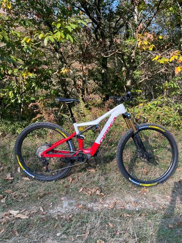 Gebrauchtes Orbea RISE M10 2023 2023 Mountainbike, Weiß, 29 — Bild 1 von 4