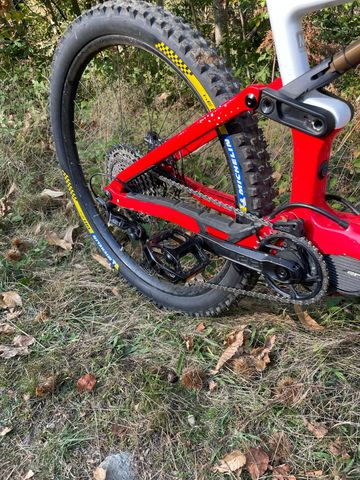 Gebrauchtes Orbea RISE M10 2023 2023 Mountainbike, Weiß, 29 — Bild 3 von 4