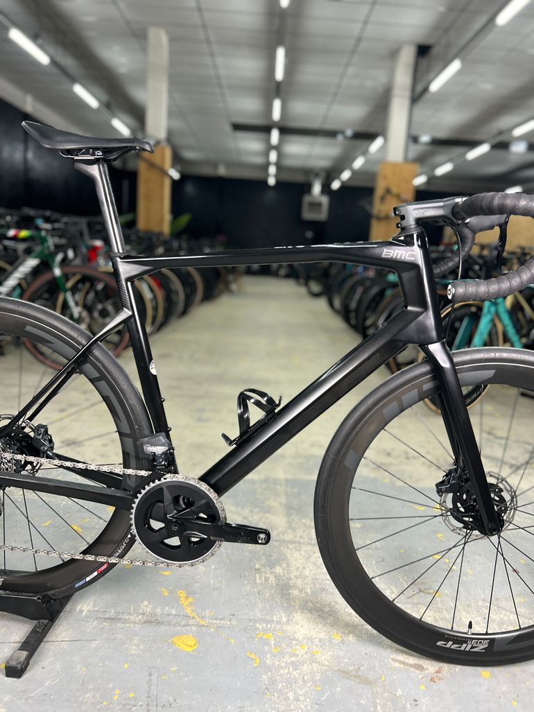 Used BMC Roadmachine ONE 2021 2021 Road & Gravel, Black — image 11 of 22