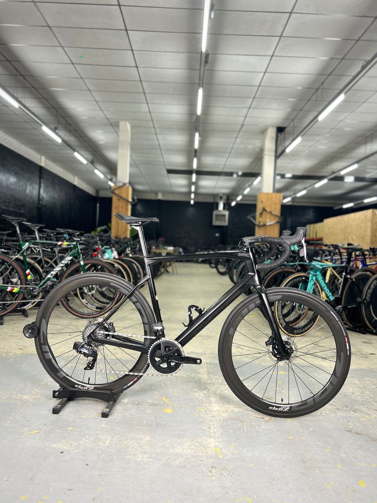 Used BMC Roadmachine ONE 2021 2021 Road & Gravel, Black — image 1 of 22