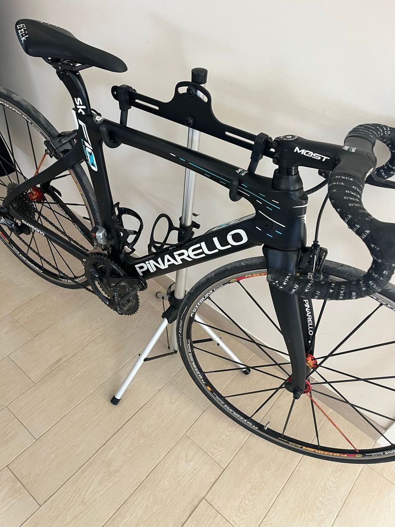 Używany Pinarello DOGMA F10 X-LIGHT 2019 2019 Road & Gravel — zdjęcie 1 z 15
