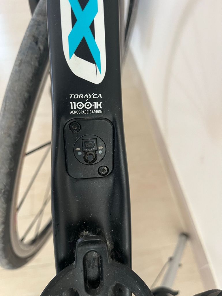 Używany Pinarello DOGMA F10 X-LIGHT 2019 2019 Road & Gravel — zdjęcie 14 z 15