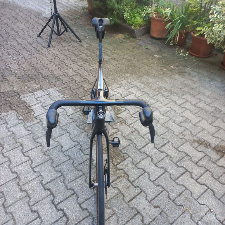 Używany Factor OSTRO VAM 2022 2022 Road & Gravel — zdjęcie 6 z 8