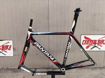 Käytetty Carrera MARCO PANTANI CORSAIR By CARRERA Frameset 2015 Road & Gravel