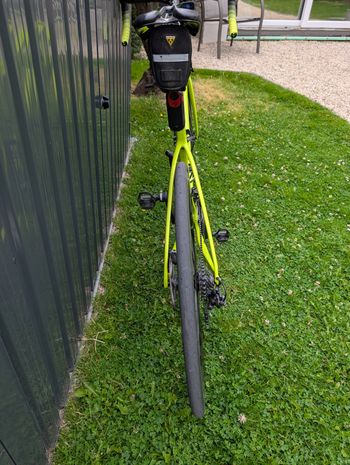 Używany Cannondale SuperSix EVO Carbon Disc 3rd Generation 2022 Road & Gravel — zdjęcie 5 z 14
