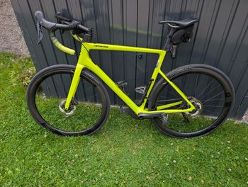 Używany Cannondale SuperSix EVO Carbon Disc 3rd Generation 2022 Road & Gravel — zdjęcie 8 z 14