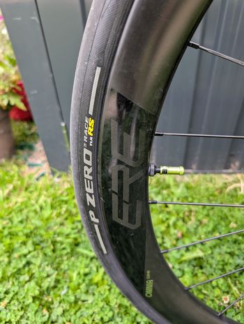 Używany Cannondale SuperSix EVO Carbon Disc 3rd Generation 2022 Road & Gravel — zdjęcie 7 z 14