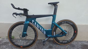 Used Canyon Speedmax CF SLX 8 eTap 2023 2023 Road & Gravel, Green — image 2 of 3