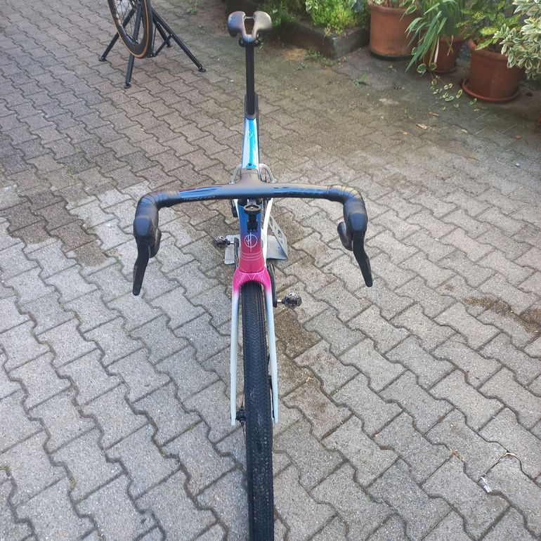 Używany Fondriest Custom SRAM Force eTap AXS 2025 Road & Gravel — zdjęcie 4 z 6
