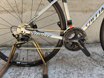 Used Specialized Tarmac SL6 Sport 2021 2021 Road & Gravel, Light Gray — image 2 of 6