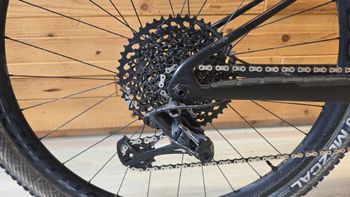 Used Trek Supercaliber 9.8 2020 2020 Mountainbike, Black, 29 — image 5 of 11