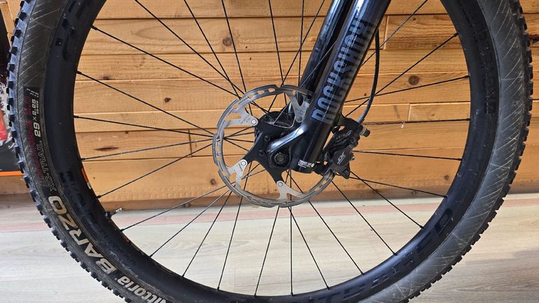 Used Trek Supercaliber 9.8 2020 2020 Mountainbike, Black, 29 — image 10 of 11