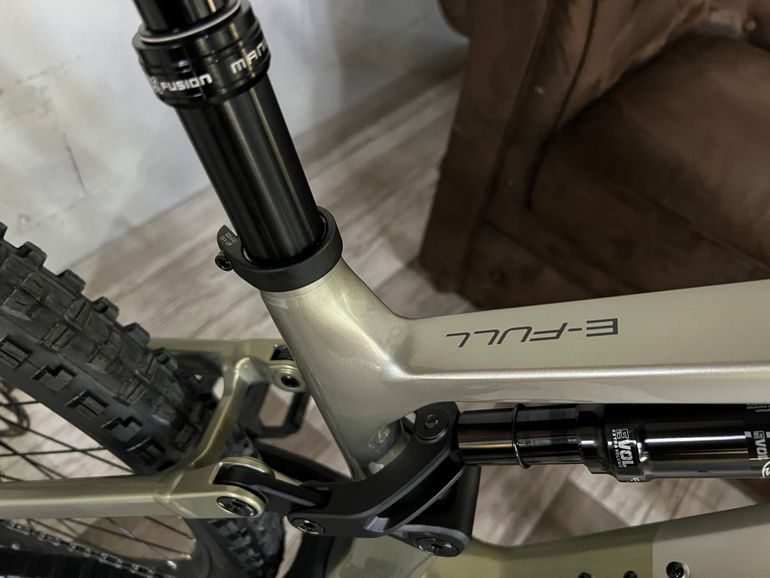 Używany CRUSSIS E-full 11.11 800wn Avinox M2S 2027 Mountainbike — zdjęcie 4 z 20