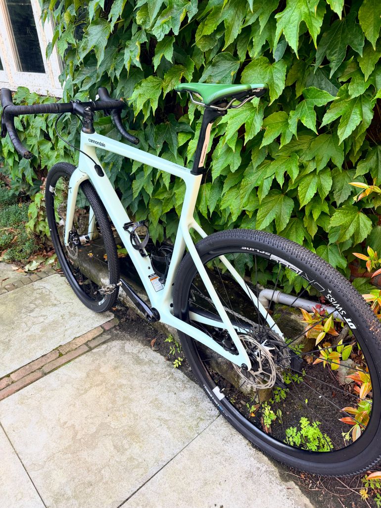 Used Cannondale SuperSix EVO SE 2022 2022 Road & Gravel, White — image 8 of 8