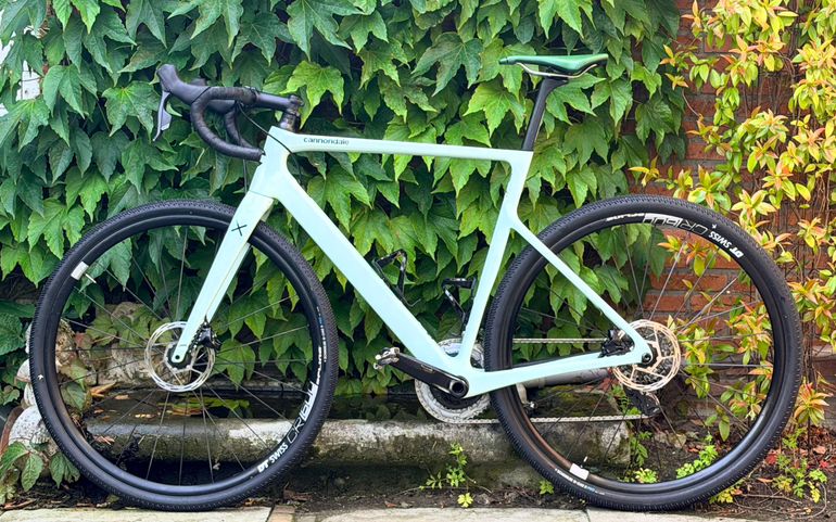 Used Cannondale SuperSix EVO SE 2022 2022 Road & Gravel, White — image 2 of 8
