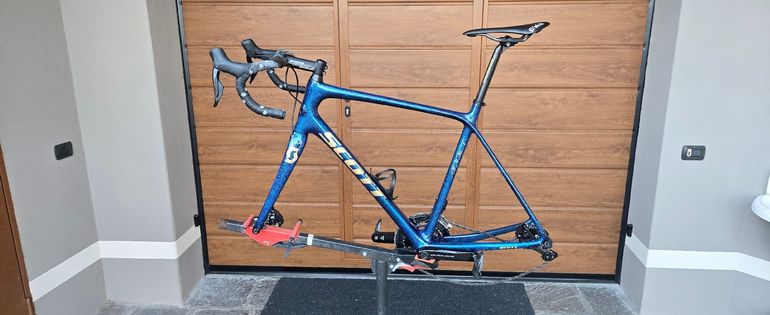 Used Scott Addict 10 disc 2019 2019 Road & Gravel, Blue — image 6 of 26