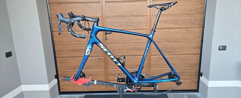 Used Scott Addict 10 disc 2019 2019 Road & Gravel, Blue — image 2 of 26