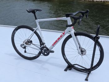 Używany Ridley Grifn Shimano Ultegra Di2 2024 Road & Gravel — zdjęcie 15 z 16