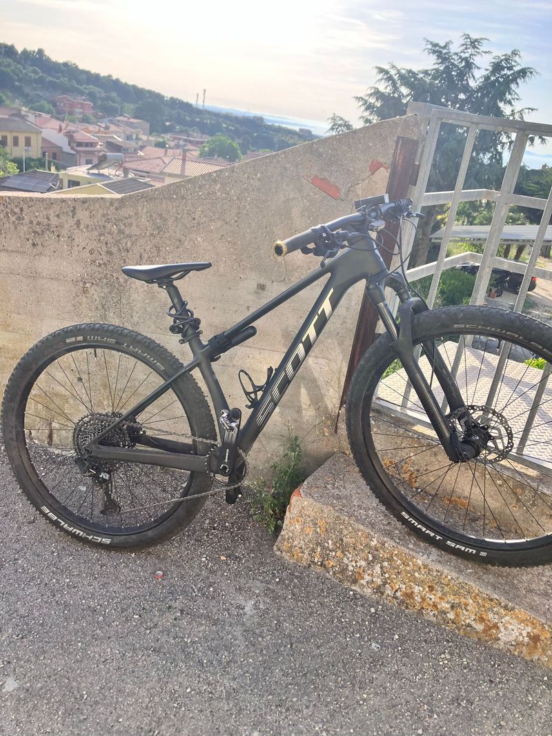 Used Scott Scale 940 2024 2024 Mountainbike, Black, 29 — image 1 of 6