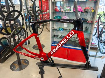 Używany Pinarello Crossista Frameset 2027 Road & Gravel