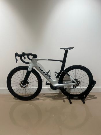 Used Scott Foil RC Pro 2026 2026 Road & Gravel, White — image 2 of 12